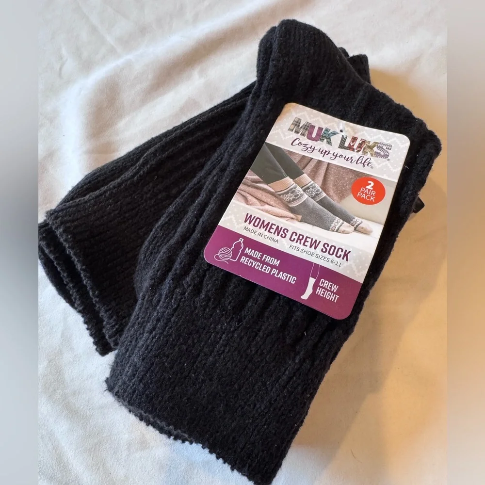 Muk Luks 2 pair pack Black Womens Crew Socks Super Soft
